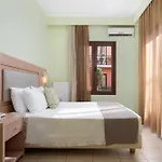 Hotel Leto 3*