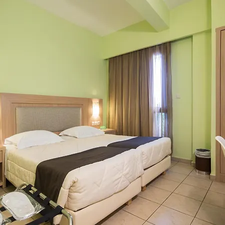 Hotell Leto 3*