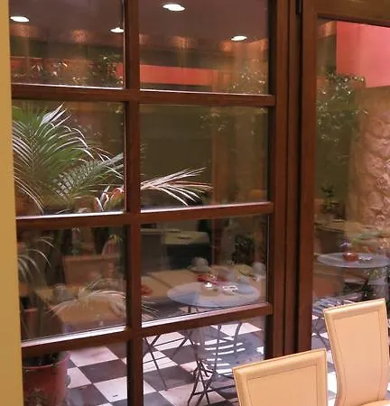 Leto Hotell 3*