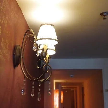 Hotell Leto Delphi